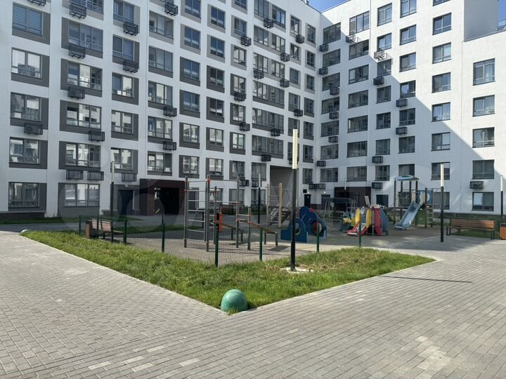 Квартира-студия, 23,3 м², 8/8 эт.