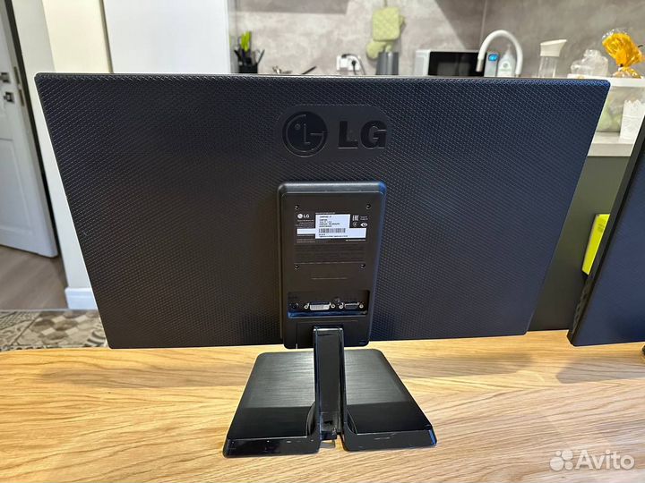 Монитор LG 23MP48D-P 23