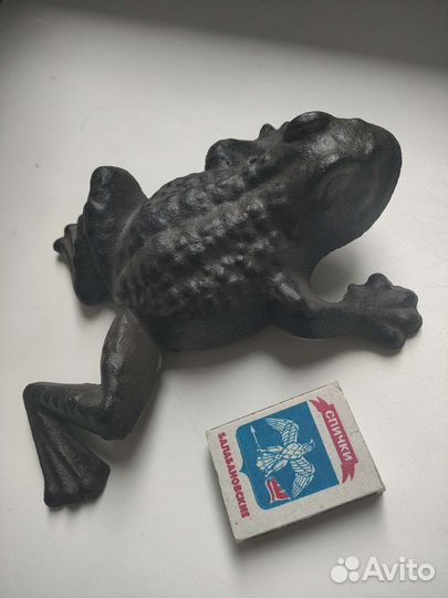 Жаба из метала