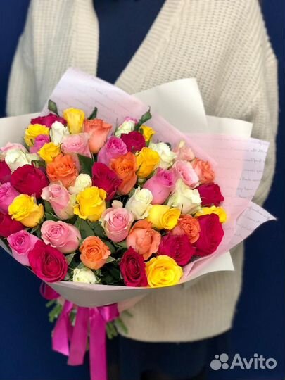 Букет из 51 розы Кения микс 35-40см в матовой бума