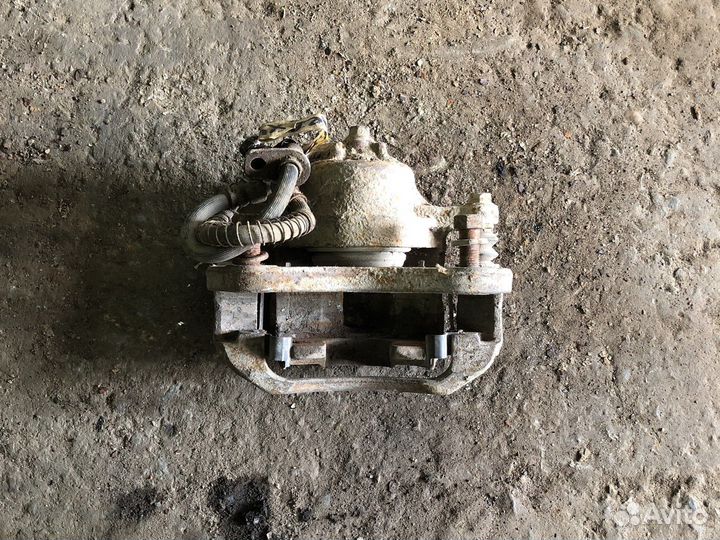 Hyundai verna Суппорт