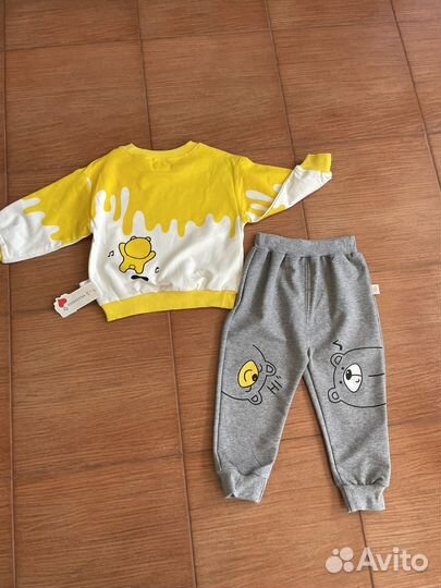 Костюм на мальчика малышок 92 см