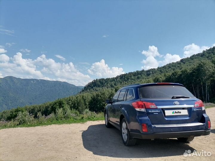 Subaru Outback 2.5 CVT, 2011, 203 000 км