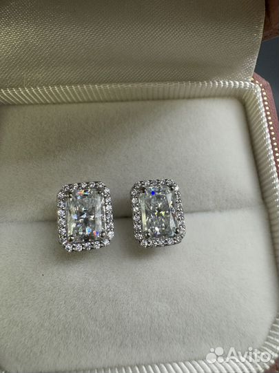 Пусеты радиант бриллиант муассанит