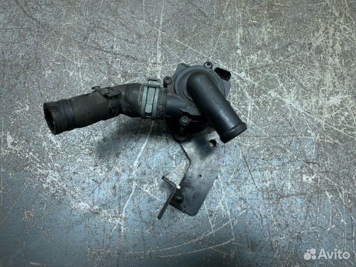 Насос водяной помпа Audi A4 универсал caga 2008