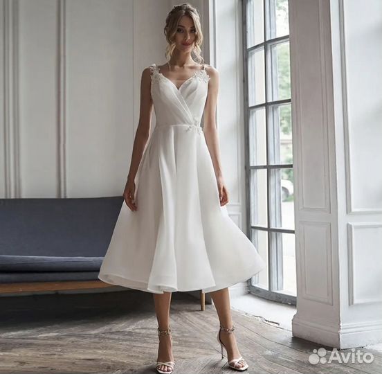Свадебное платье 42 44 миди