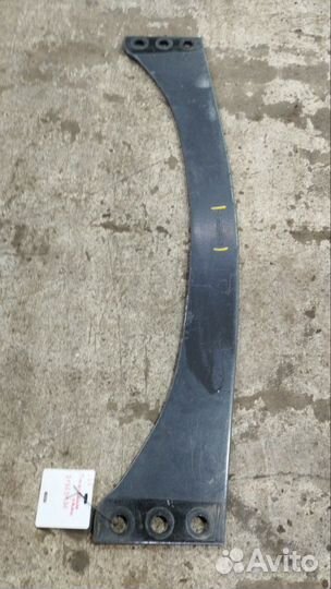 Поперечина рамы Volvo Fmx 400 D13 400HP E4 2013