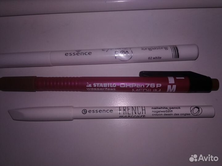 Карандаши для глаз и ногтей