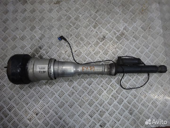 Амортизатор задний левый Мерседес 216 221