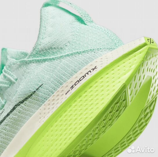 Беговые кроссовки nike