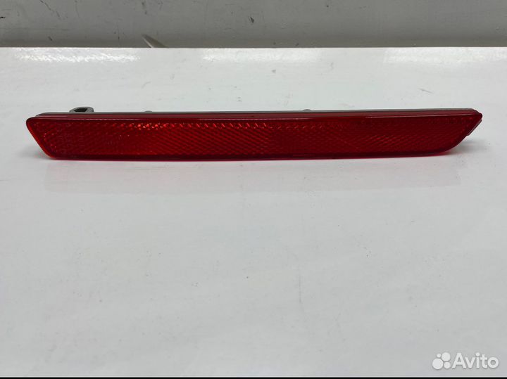 Катафот бампера задний левый Mazda 3 BK хэтчбек