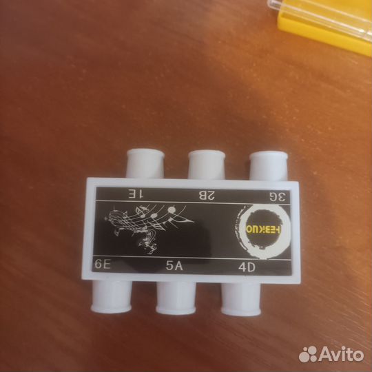 Тюнер для настройки гитары трубный