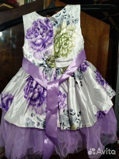 Платье для девочки новое