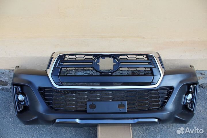 Hilux Pick Up 2015+ Бампер в стиле 2018+ Q5ZD3