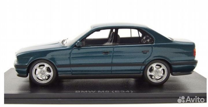 BMW M5 E34 NEO Scale Models 1:43