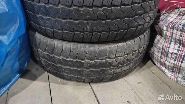 Cooper Discoverer A/T 225/70 R16