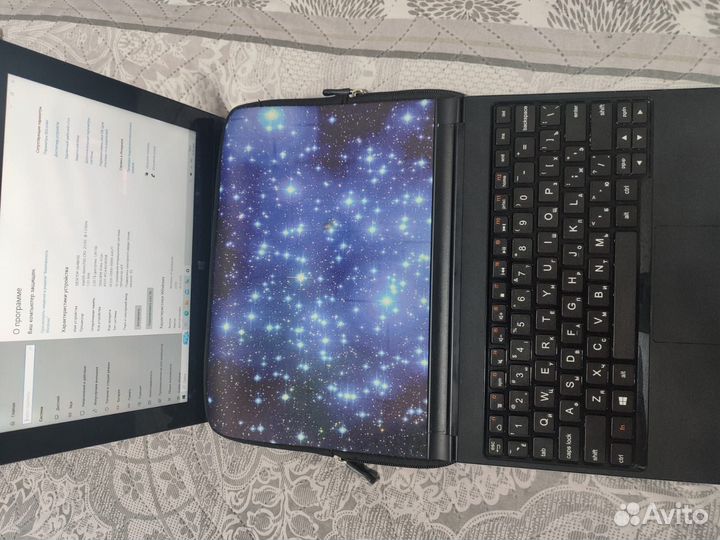 Планшет на Windows 10 Leno Yoga Tablet 2-1051L