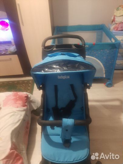 Прогулочная коляска новая