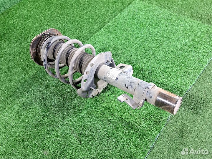 Стойка амортизатора правая Форд Мондео 4