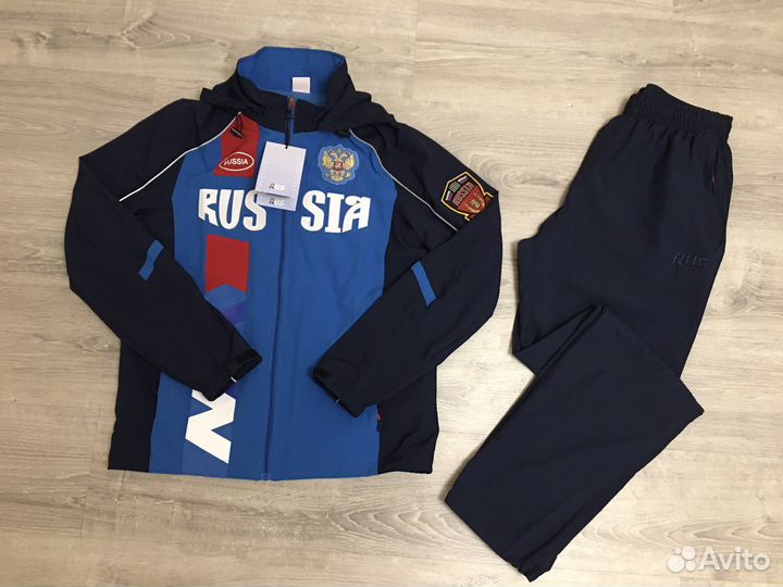 Спортивный костюм