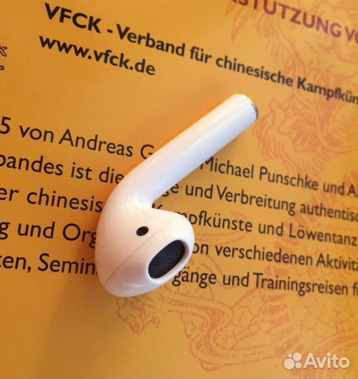 Apple AirPods 1 Generation Левый(L)