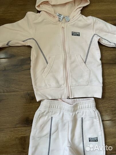 Спортивный костюм adidas для девочек