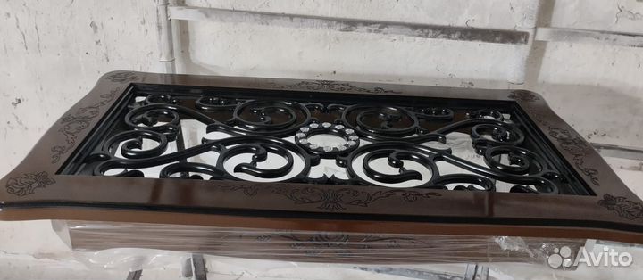 Журнальный стол