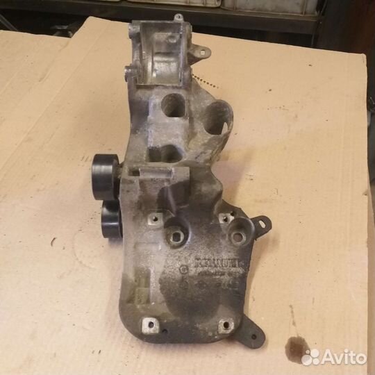 Кронштейн генератора рено сандеро логан ларгус