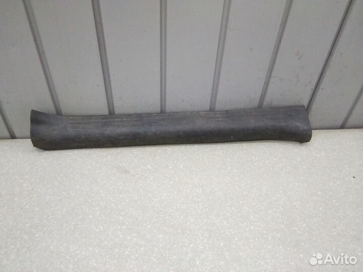 Накладка порога (внутренняя) Nissan Juke (F15) 201