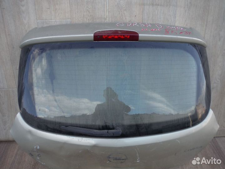 Стекло крышки багажника Opel Corsa D 3 двери 2007