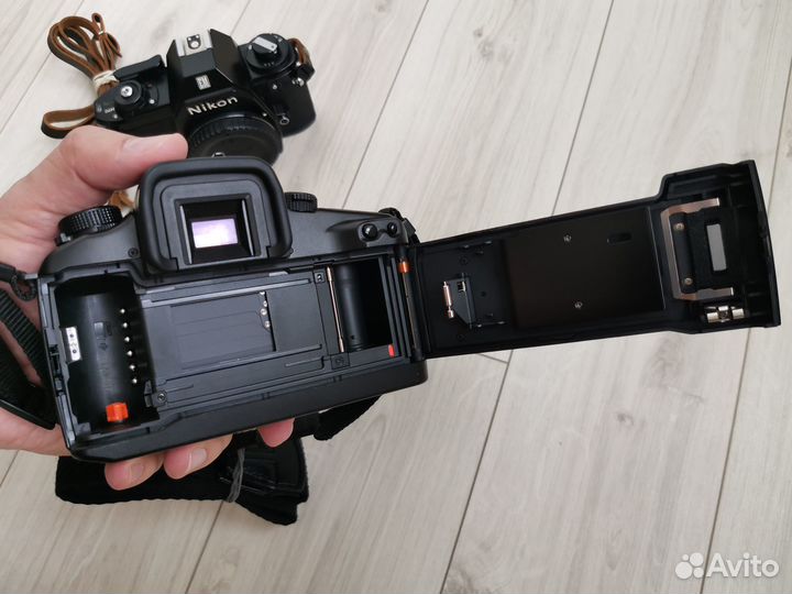 Пленочные Canon EOS 30, Prima 85n, Nikon EM