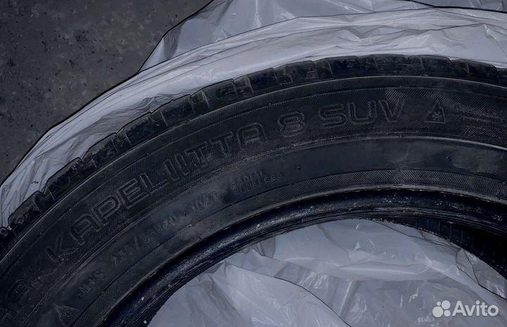 Nokian Tyres Hakkapeliitta 8 SUV 235/55 R20