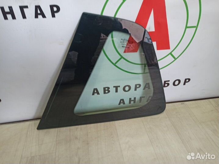 Стекло заднее правое Nissan Note E11E HR16DE 2006