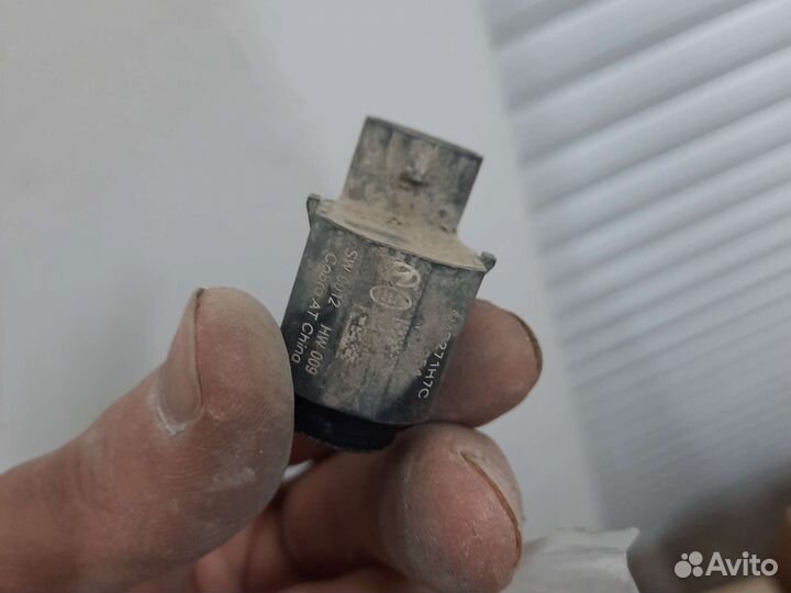 Датчик парковки Kia Sportage 3/2013