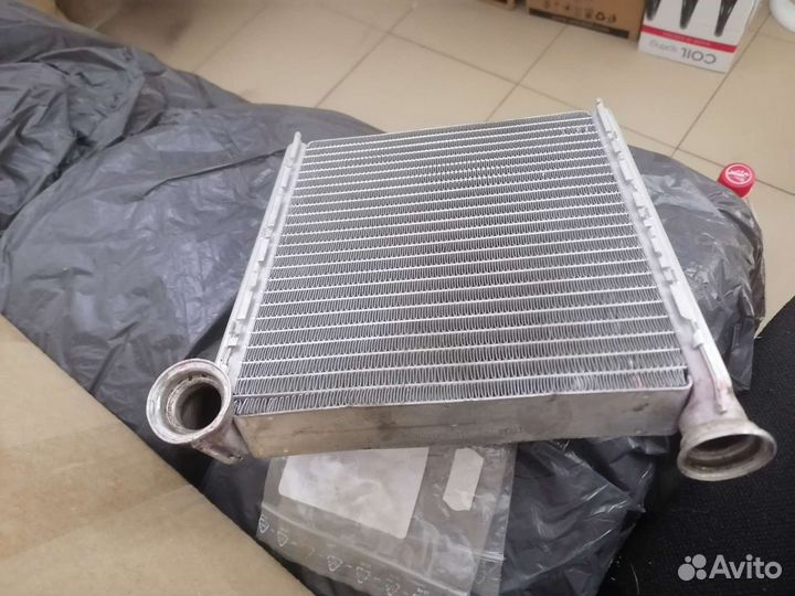 Радиатор отопителя Jetta 6