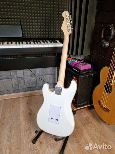 Электрогитара отстроенная + чехол