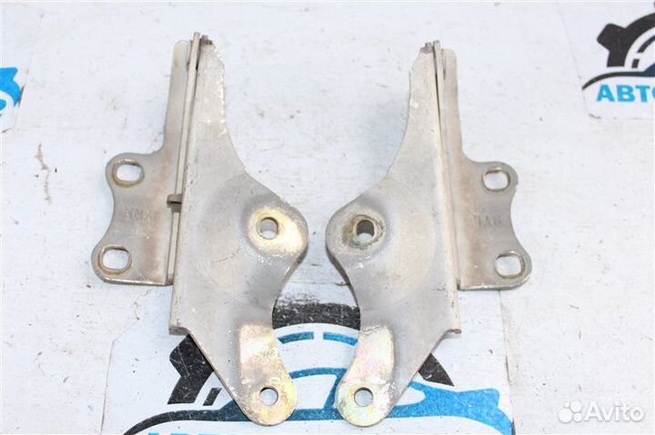 Петли капота Nissan Teana J31 VQ23DE 2003-2007