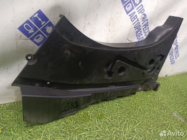 Ящик для инструментов задний левый Bmw 750I седан