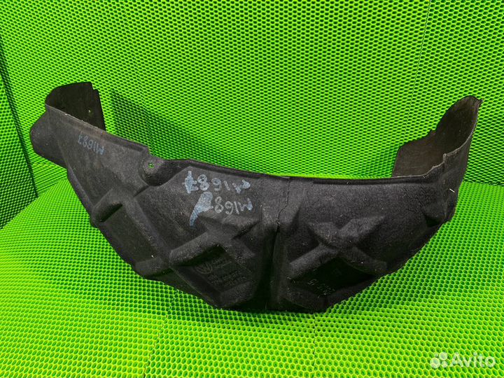 Подкрылок (локер) задний правый Volkswagen Touareg