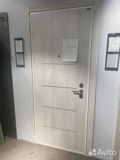 Дверь входная металлическая