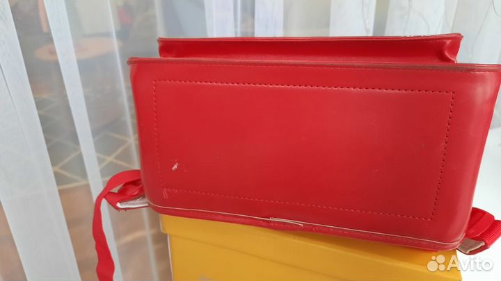 Продам детский ранец с ортопедической спинкой