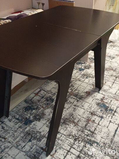 Кухонный стол