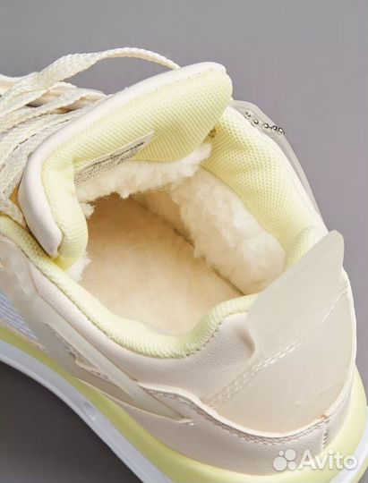 Кроссовки зимние женские