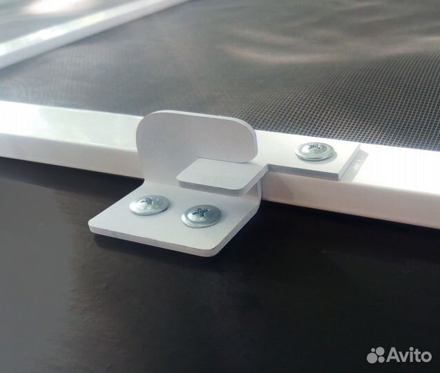 Усиленный крепёж для москитной сетки в детскую