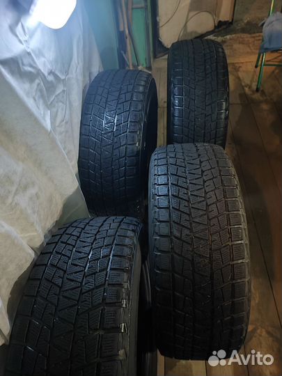 Bridgestone Blizzak DM-V1 255/60 R17 106R