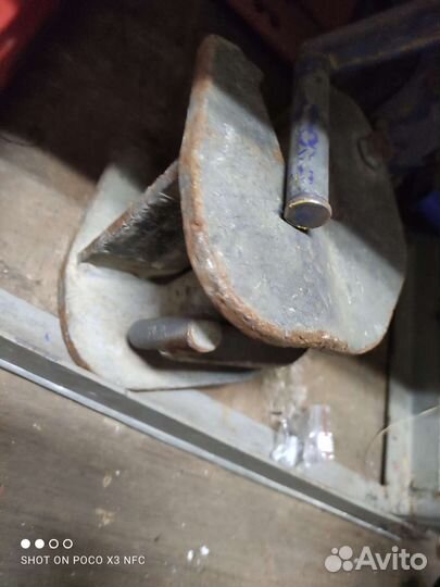 Захват крановой пери трио 12 пр