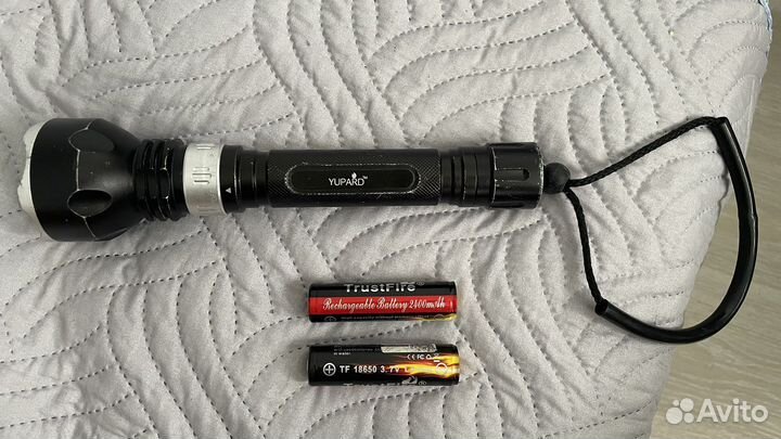 Подводный фонарь с аккумуляторами