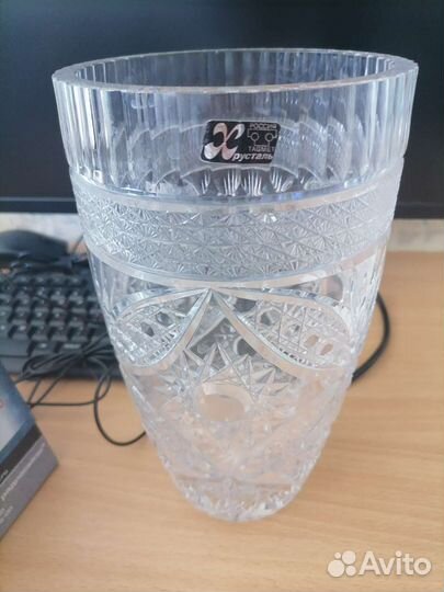 Ваза хрустальная