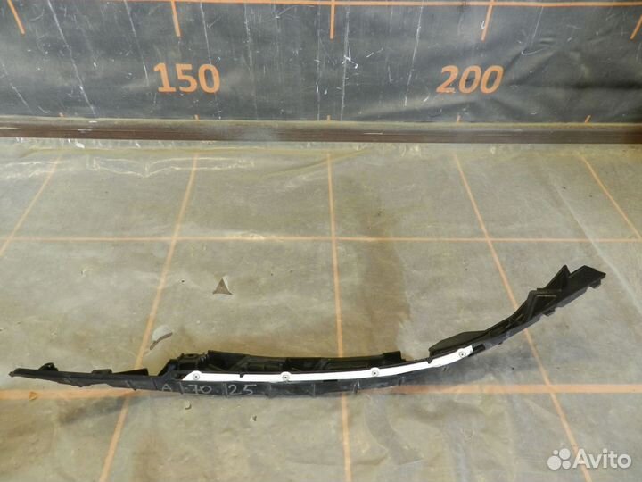 Кронштейн бампера левый - Hyundai Elantra