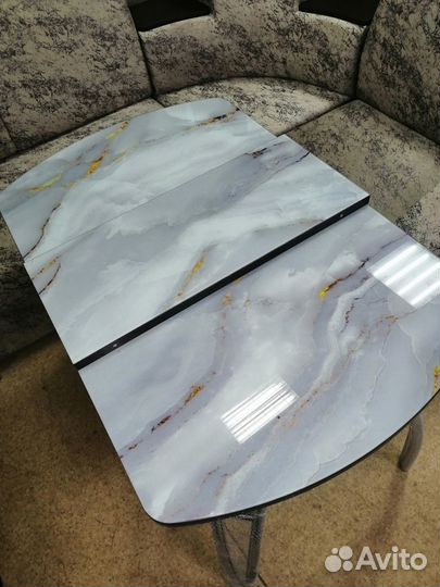 Стол обеданный стеклянный